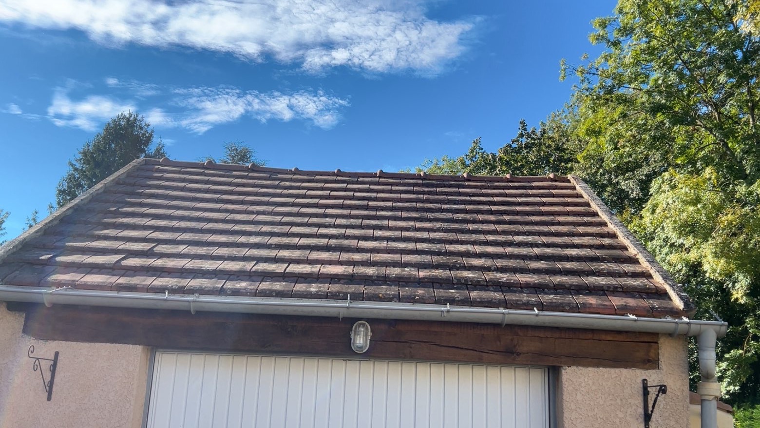 Toiture de garage démoussée, Gurgy